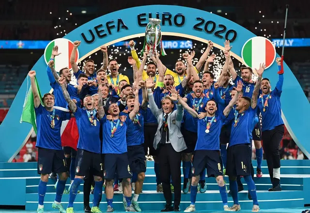 Hublot Big Bang e UEFA EURO 2020™ - finał mistrzostw i zegarek z tej okazji